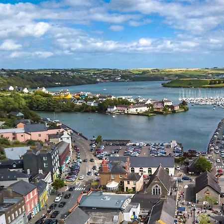Traditional Farm House In The Old Head Of Kinsale Cork Esterno foto