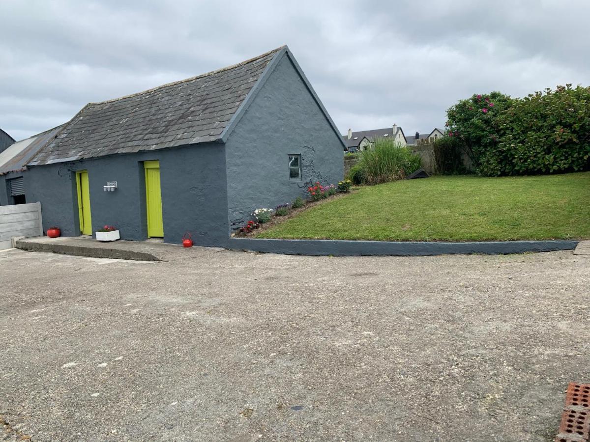 Traditional Farm House In The Old Head Of Kinsale Cork Esterno foto